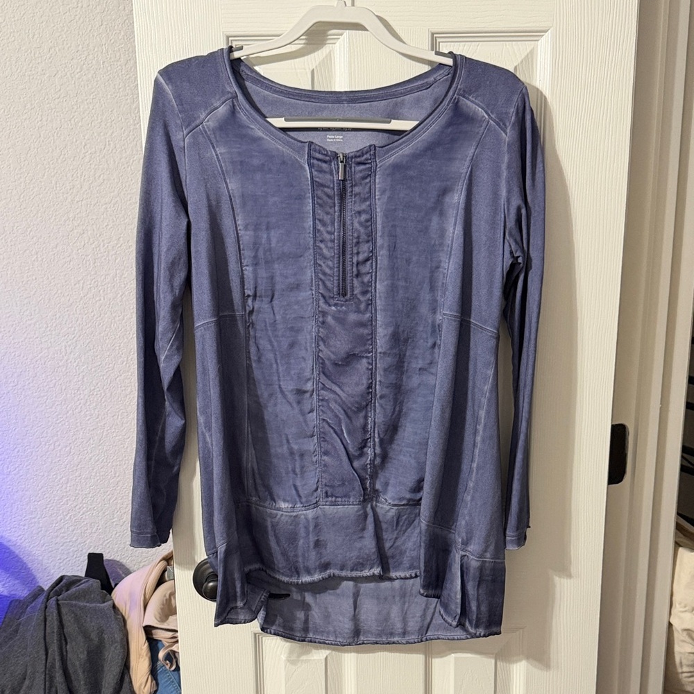 Soft surroundings Women's Blue Long Sleeve Top